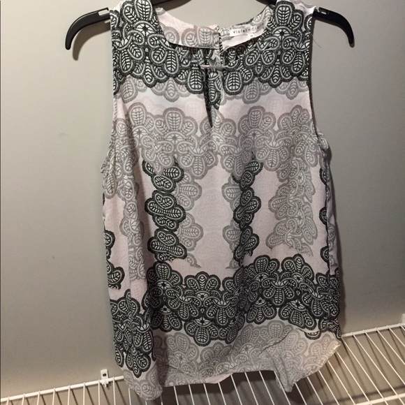 Violet & Claire Tops - Women’s Light Pink, Gray, & Black Tank Top Size M